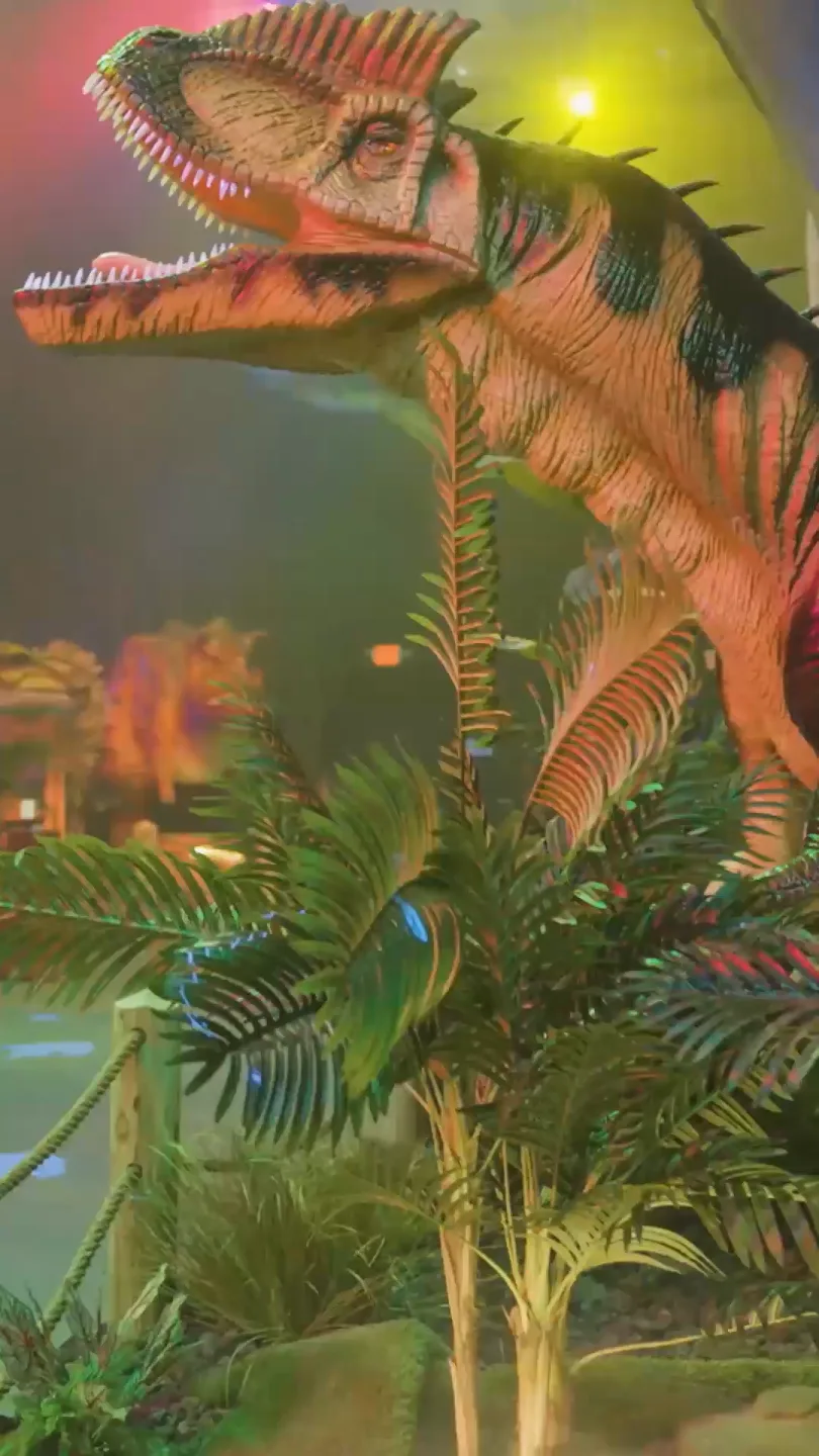 Exposition Dinos Alive à Montrèal : Une expérience immersive, image size:810x1440