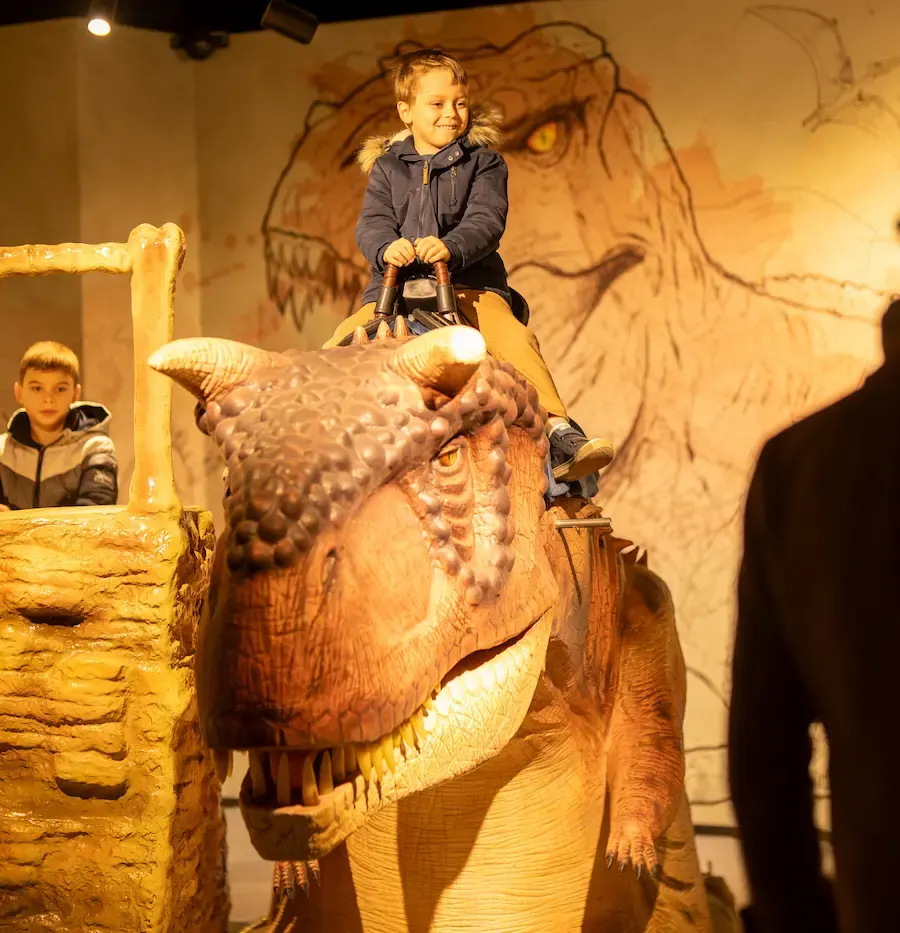 Educational - Dinos Alive Exhibit | Book a group session